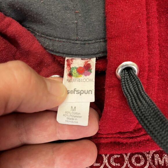 Las Vegas Nevada Hoodie Mens M Red Graphic Pullover Sweatshirt Fruit of the Loom - Picture 3 of 7